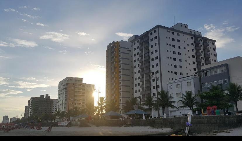 Mongaguá Apartamento Beira Mar Centro Da Cidade Wifi Gratis מראה חיצוני תמונה